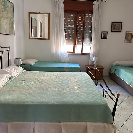 Camere Centro Кальярі Екстер'єр фото
